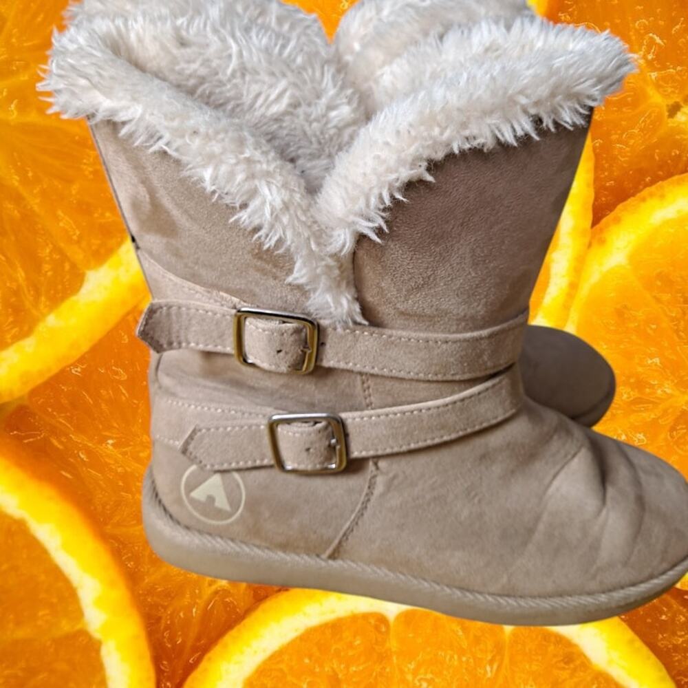 Airwalk Women's Stone Suede Faux Fur Lined Adjustable Ankle Straps Boots Size 7